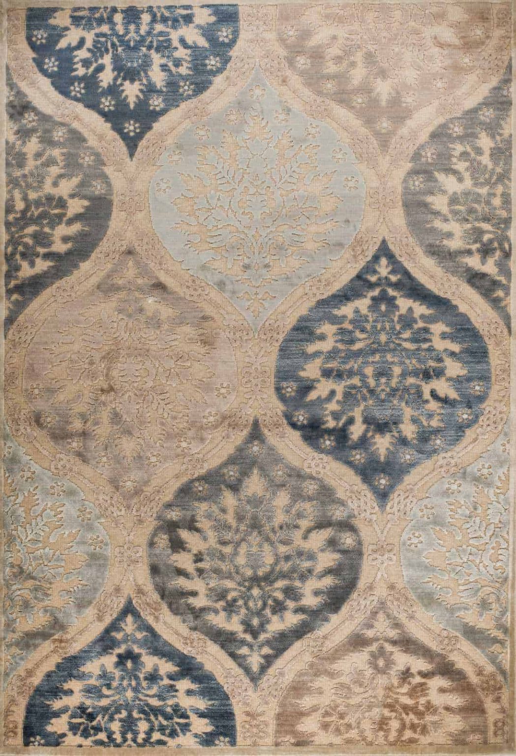 שטיח מודרני בדוגמה קלאסית