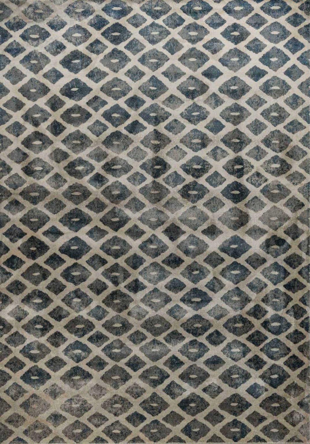 שטיח מודרני דוגמת מעוינים שחוק