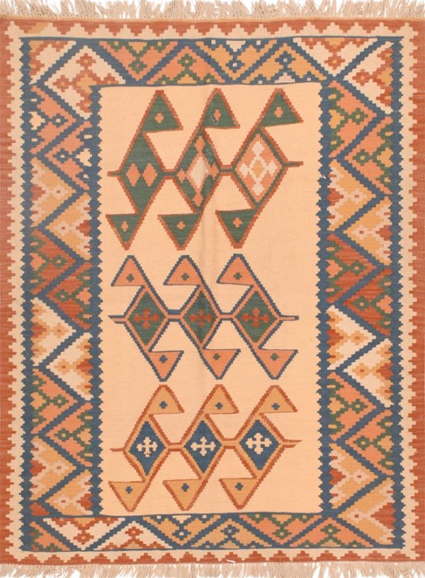 02105 שטיח קשקאי בסגנון כפרי