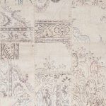 שטיח צמר בז' מלבני מעוצב מקולקציית 'שטיח צלטיקה 18'