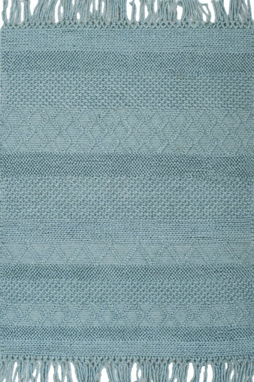 שטיח נורדי מלבני עשוי צמר ויסקוזה בגוון תכלת מתאים במיוחד לחדר שינה