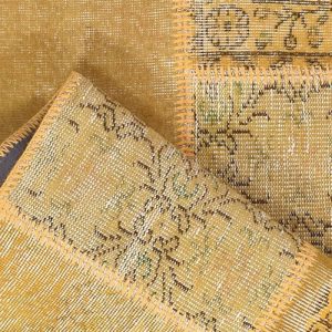 שטיח ראנר עשוי צמר בסגנון ייחודי בצבע צהוב המתאים במיוחד למסדרון