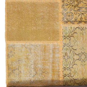 שטיח ראנר עשוי צמר בסגנון ייחודי בצבע צהוב המתאים במיוחד למסדרון