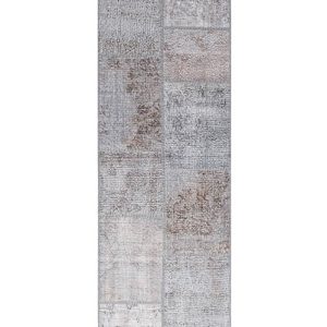 שטיח ראנר אפור מצמר בעיצוב עשיר במרקם