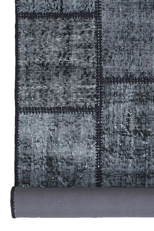 שטיח ראנר צמר שחור לבן עיצוב פאזלית מתאים במיוחד למסדרון