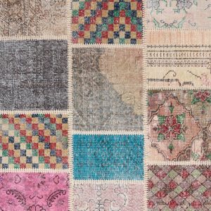 שטיח צבעוני מרובעים בסגנון מלבני מצמר