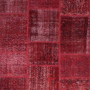 שטיח צמר אדום מלבני בסגנון פאצ'וורק