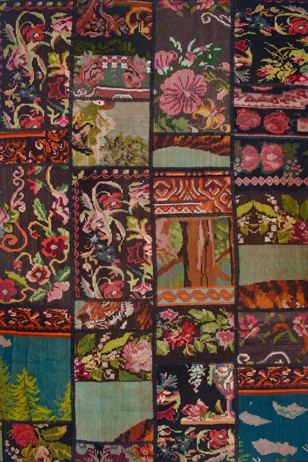 שטיח צבעוני מלבני מצמר בסגנון ייחודי מתאים במיוחד לחדר ילדים