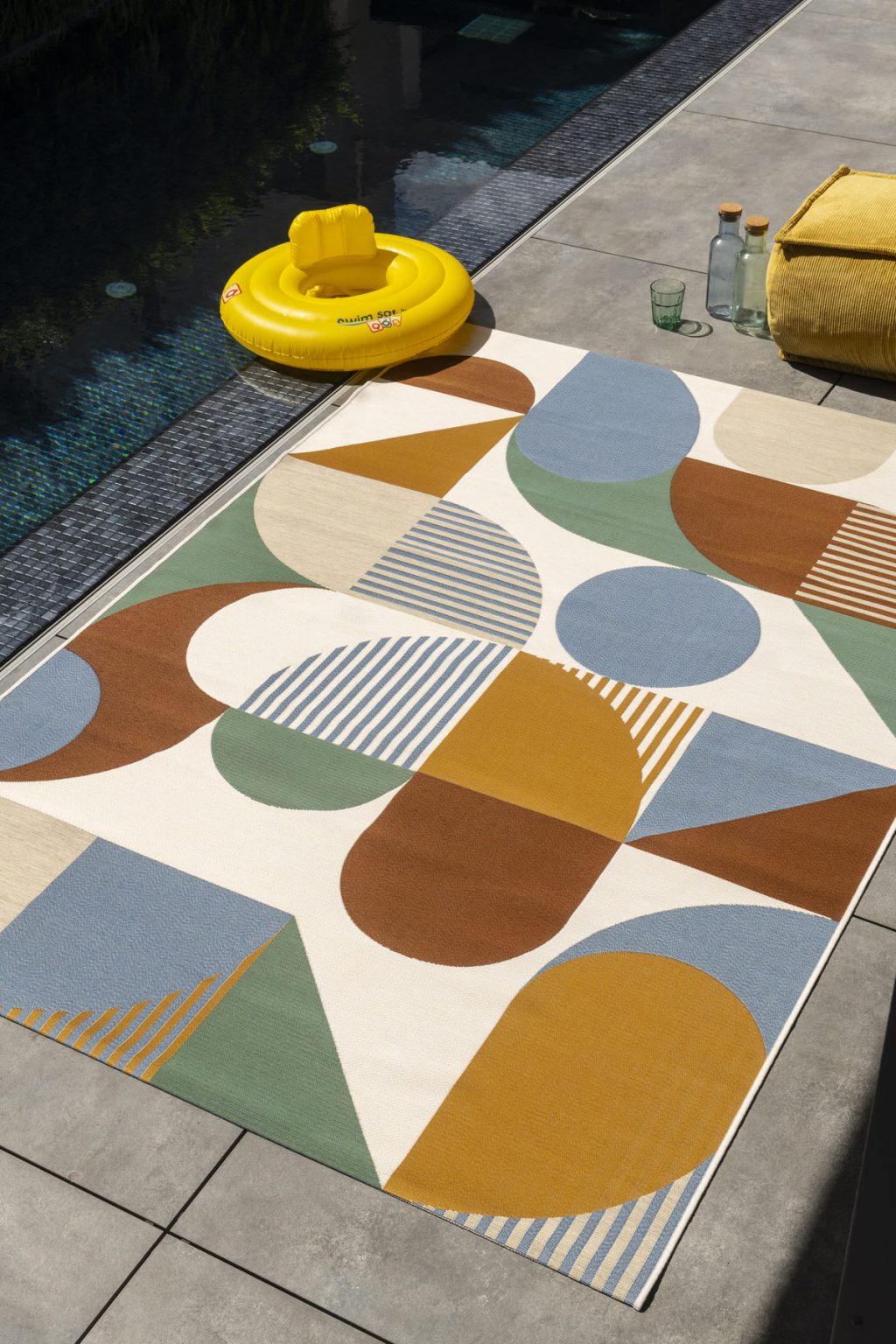 שטיח דומאני אאוטדור ARO צבעוני