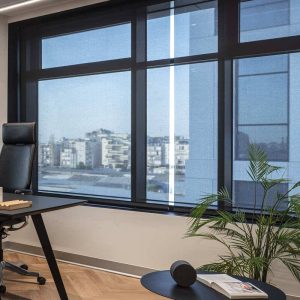 פרוייקט משרדים מזרחי בת ים שטיח ואן עגול מעצבת נדיה רוייטבלט צלם עמית גירון 2