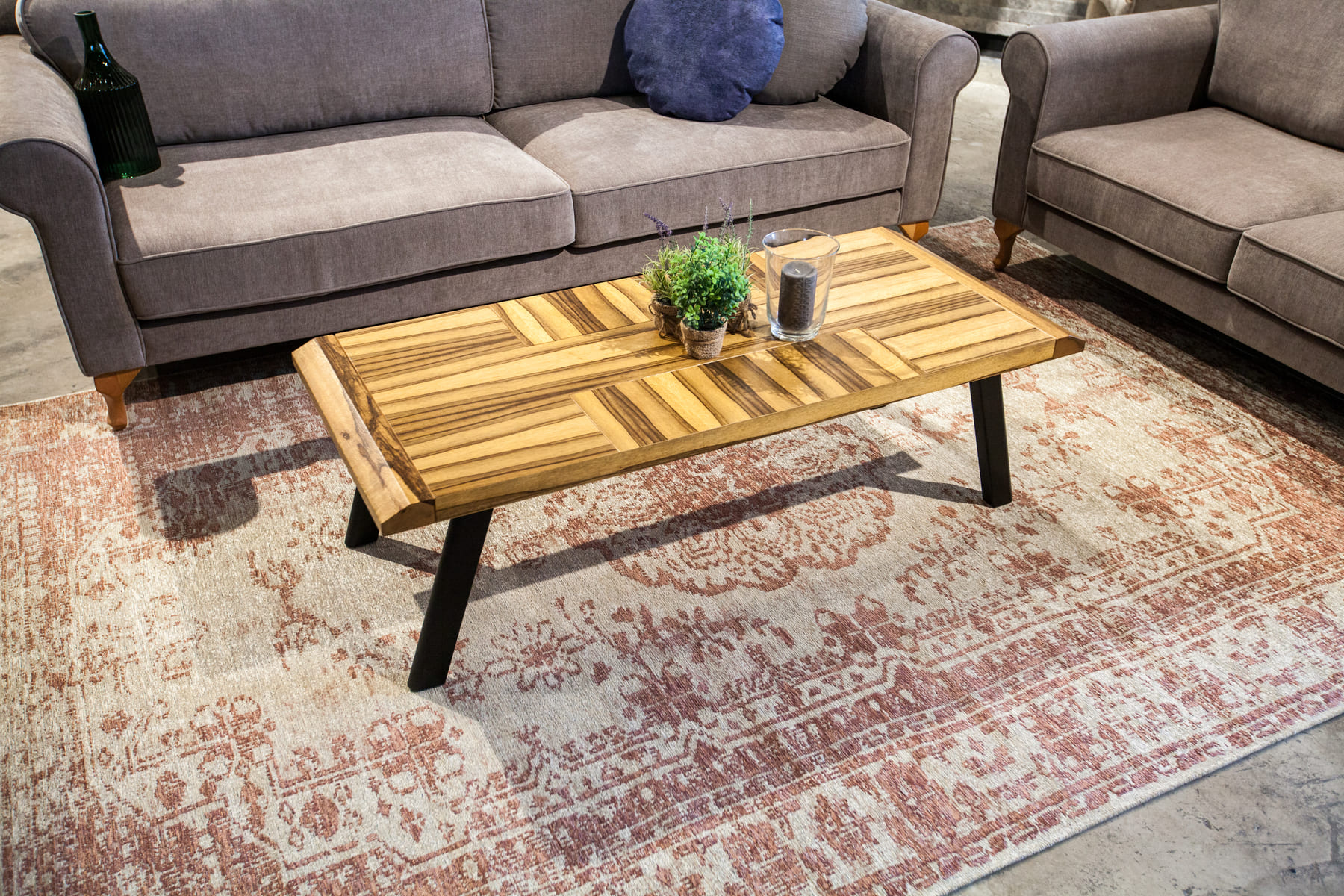 שטיח קרלוצ'י דגם Kimar ורוד עתיק