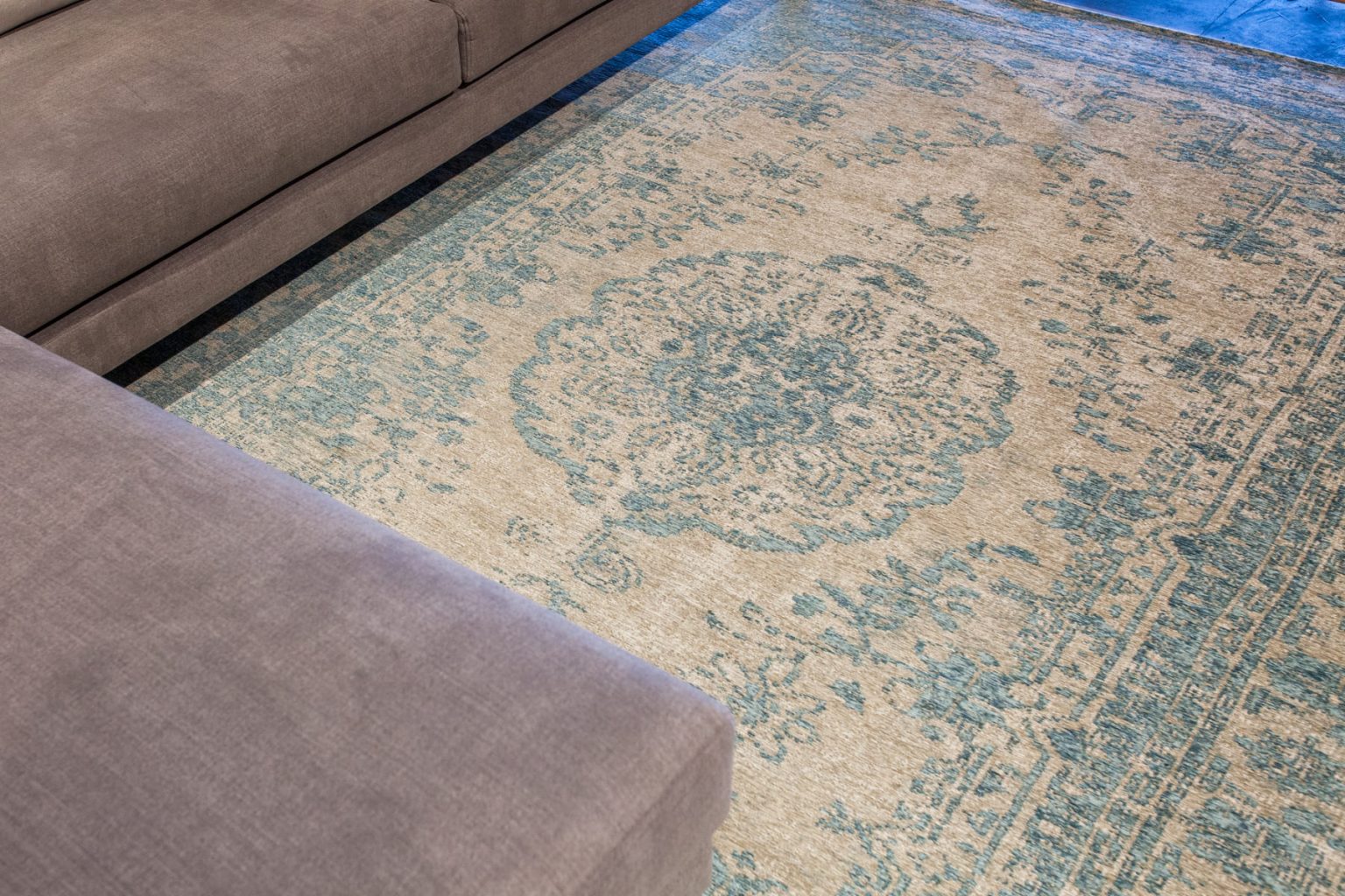 שטיח קרלוצ'י KIMAR תכלת