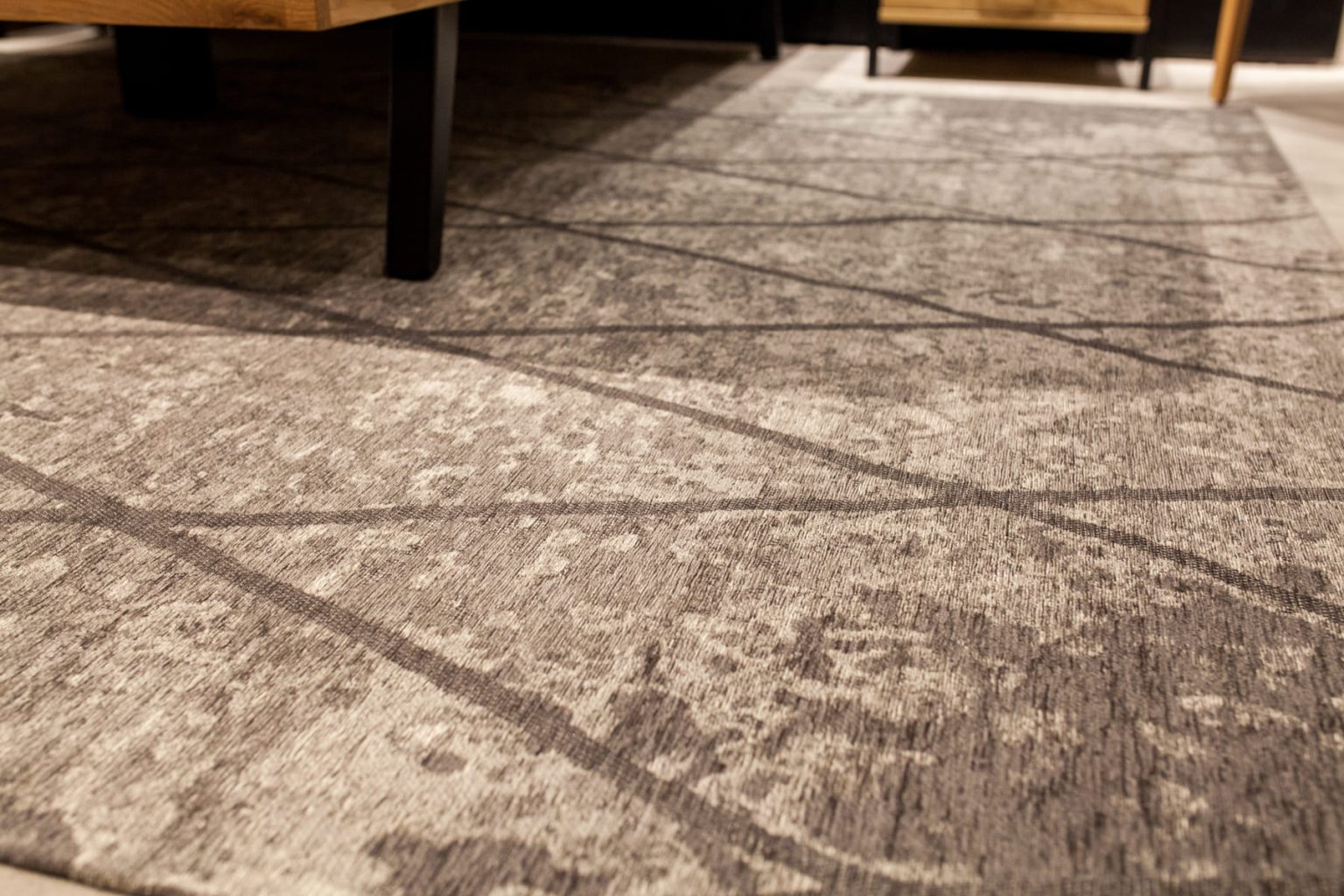 שטיח קרלוצ'י דגם Spira אפור